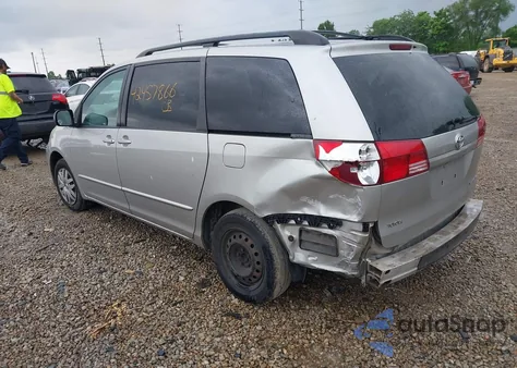 2004 Toyota Sienna Le z USA, uszkodzony, nr VIN 5TDZA23C34S129410